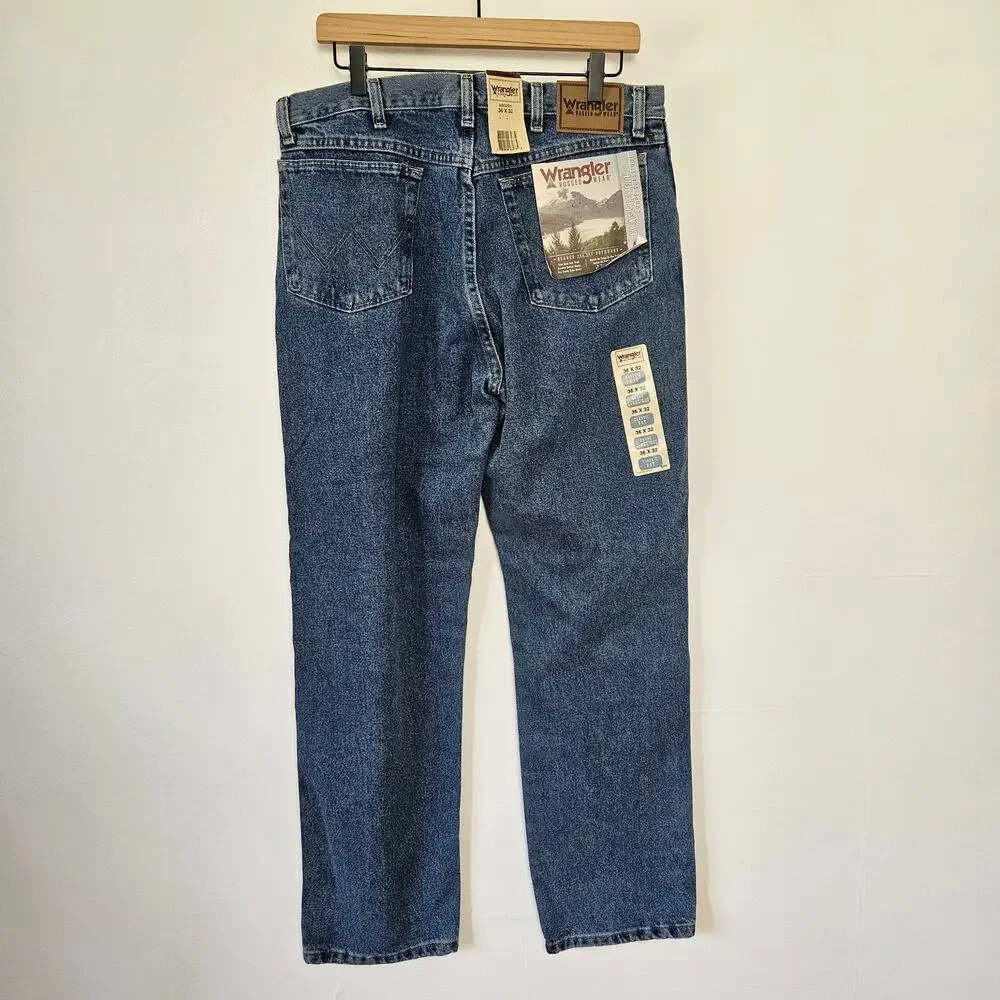 NEW Wrangler Classic Fit Denim Jeans Men's 36x32 Blue‎ NWT